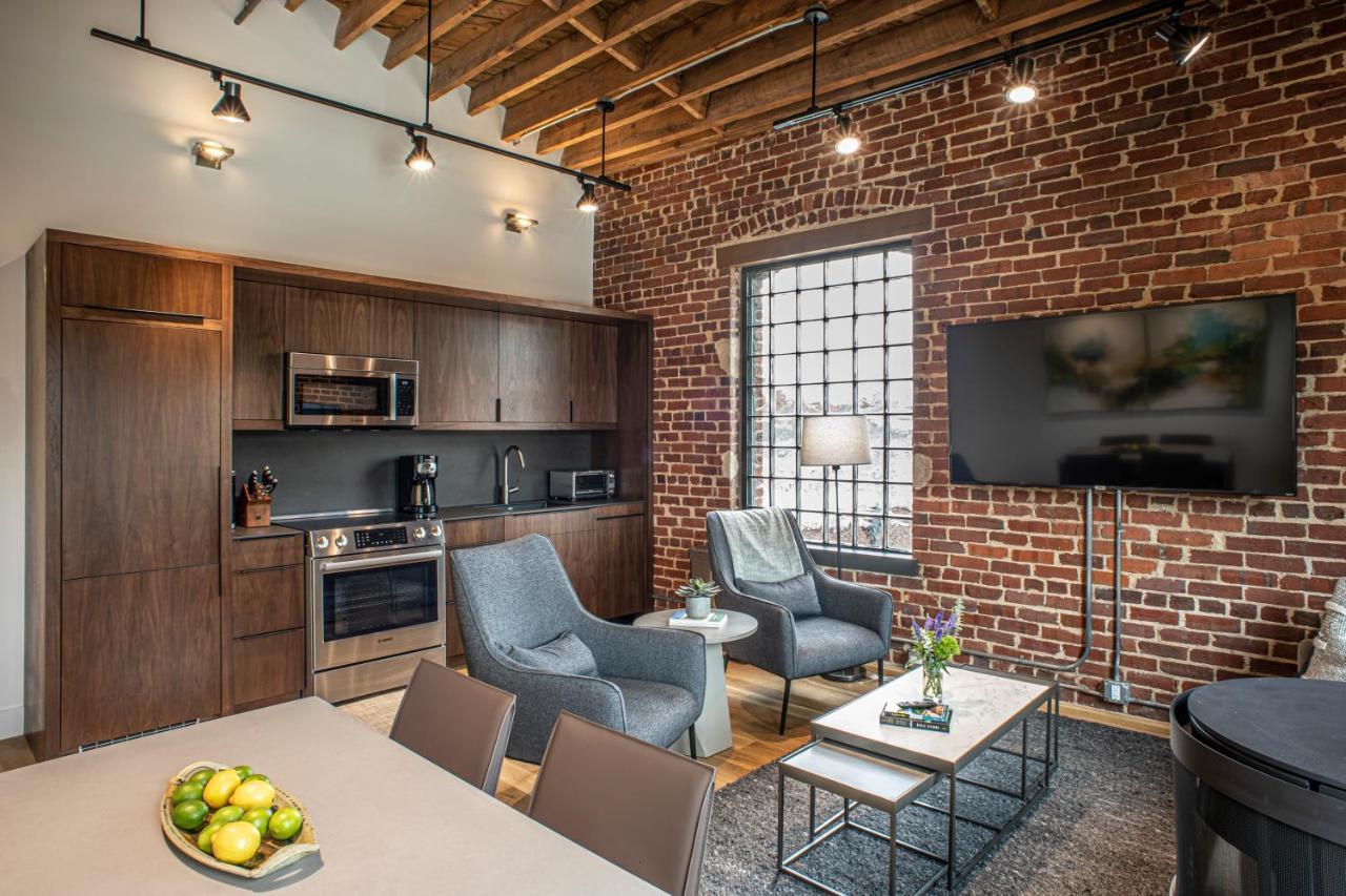 Elevation Lofts Hotel Ашвил Екстериор снимка