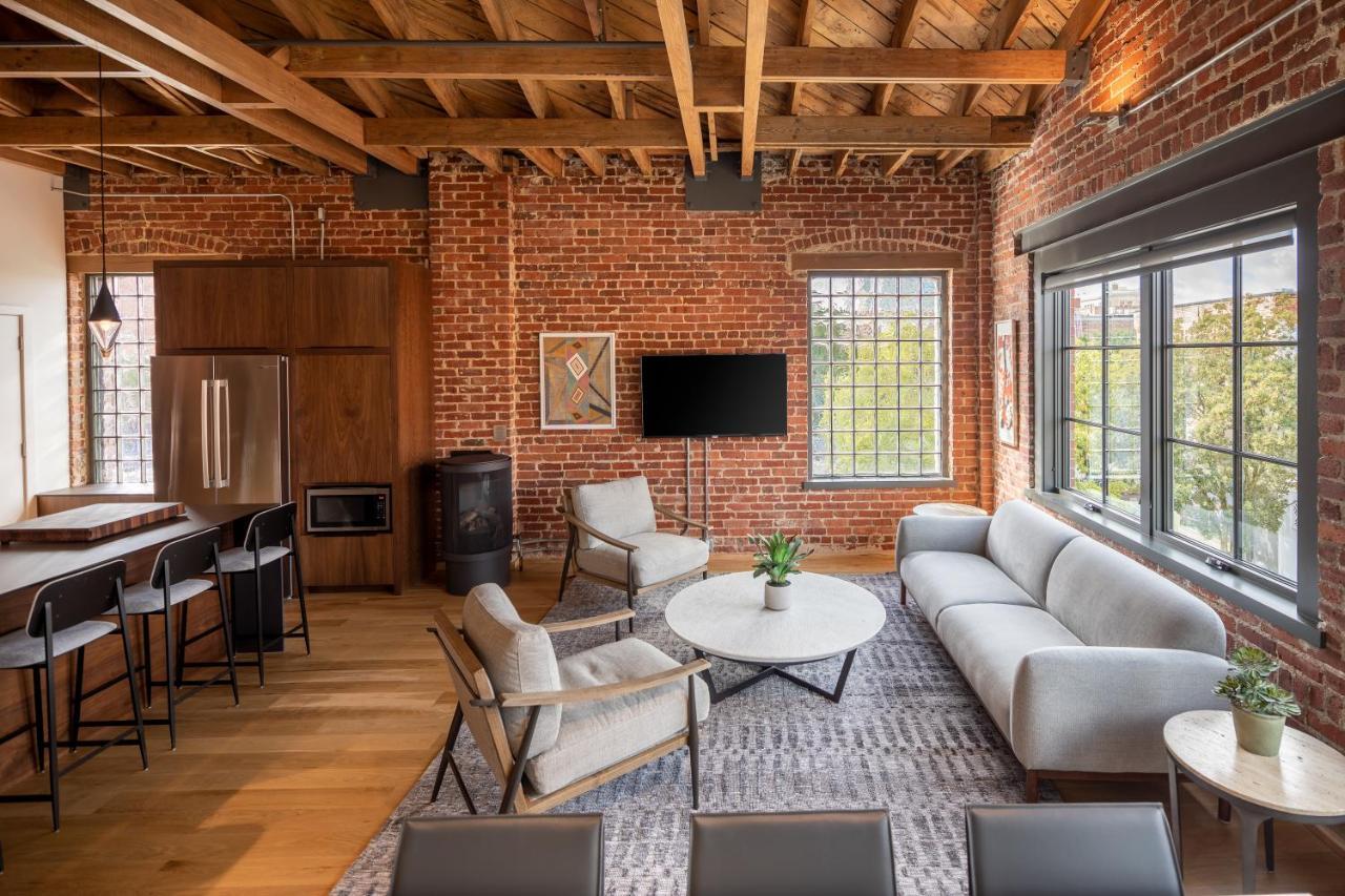 Elevation Lofts Hotel Ашвил Екстериор снимка